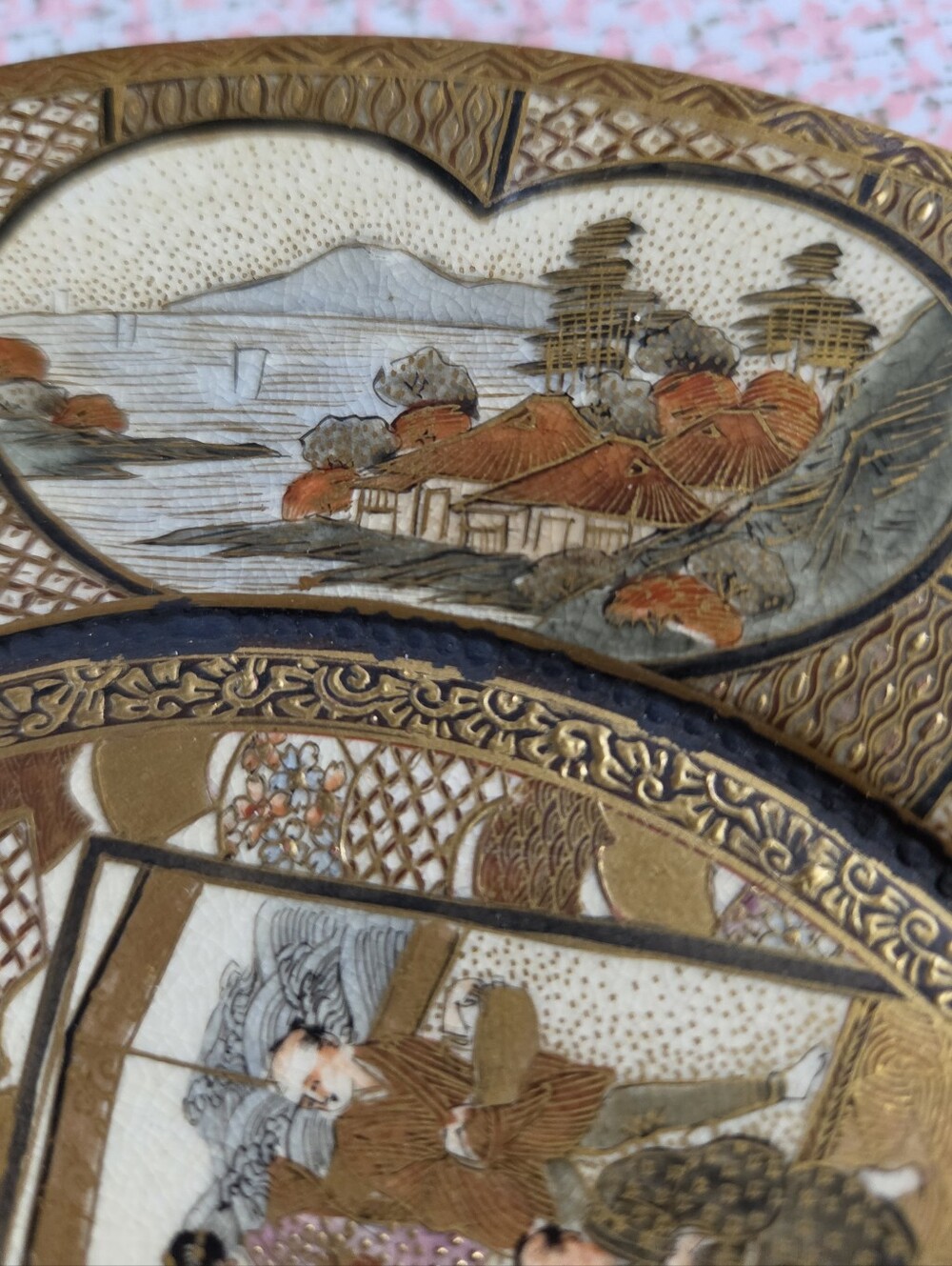 Antique Japanese Satsuma Kutani Ware Decorative Plate Geisha Gilt Hand Painted - Picture 9 of 12